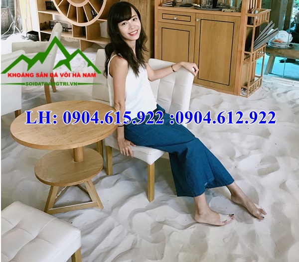 cat-trang-tu-nhien-rai-san-choi-tre-em